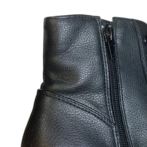 Forever 21 Black Faux Leather Ankle Boots, Size 10 - Picture 11 of 15